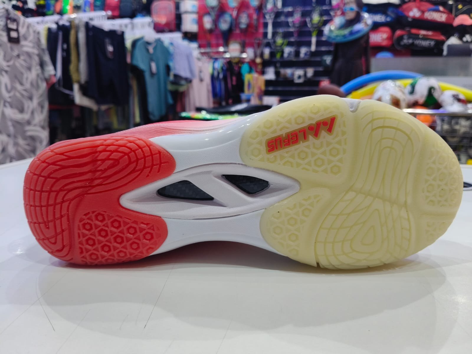 LEFUS L020 BADMINTON SHOES - Image 2